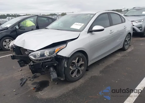 2020 Kia Forte Lxs z USA, uszkodzony, nr VIN 3KPF24AD7LE225475